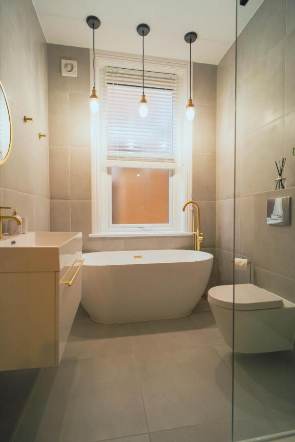 The Milkmans Residence Bournemouth Bagian luar foto