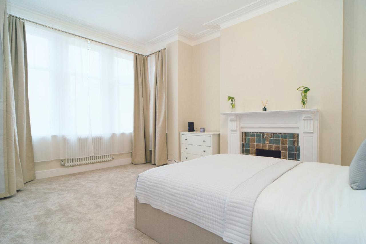 The Milkmans Residence Bournemouth Bagian luar foto